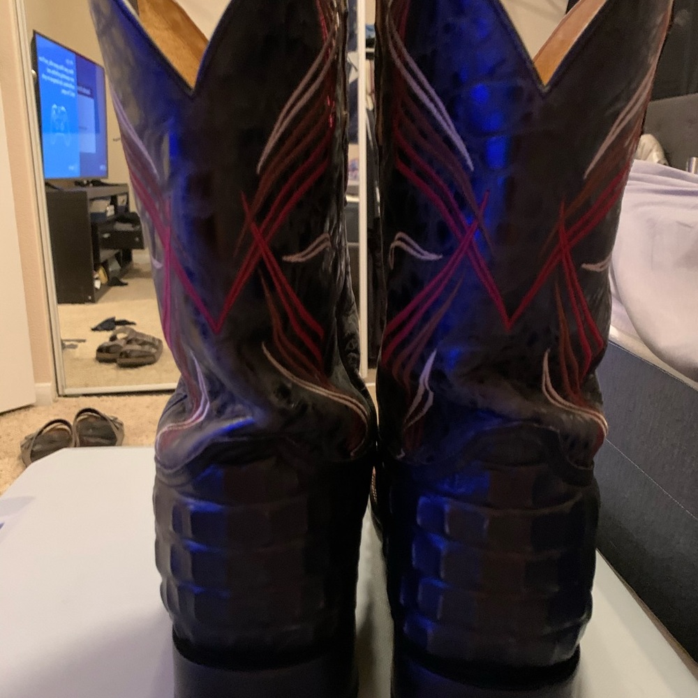 Men’s cowboy boots